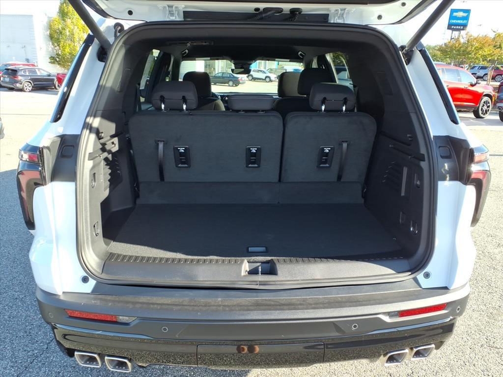 new 2026 Chevrolet Traverse car, priced at $42,705
