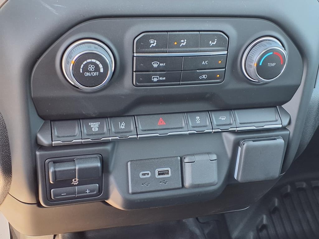 new 2025 Chevrolet Silverado 3500 car, priced at $72,319