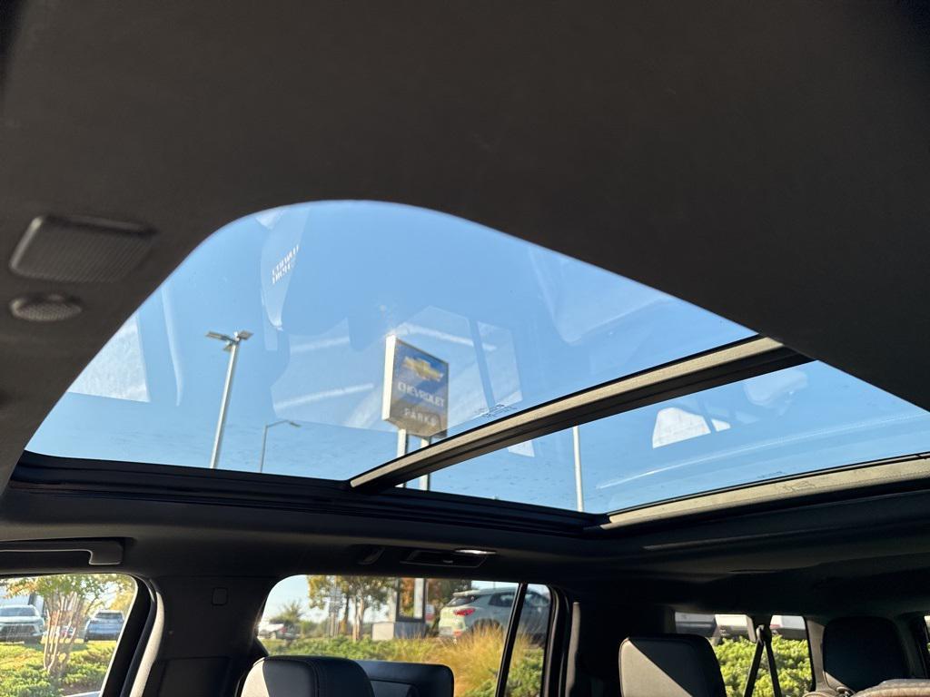used 2021 Chevrolet Suburban car
