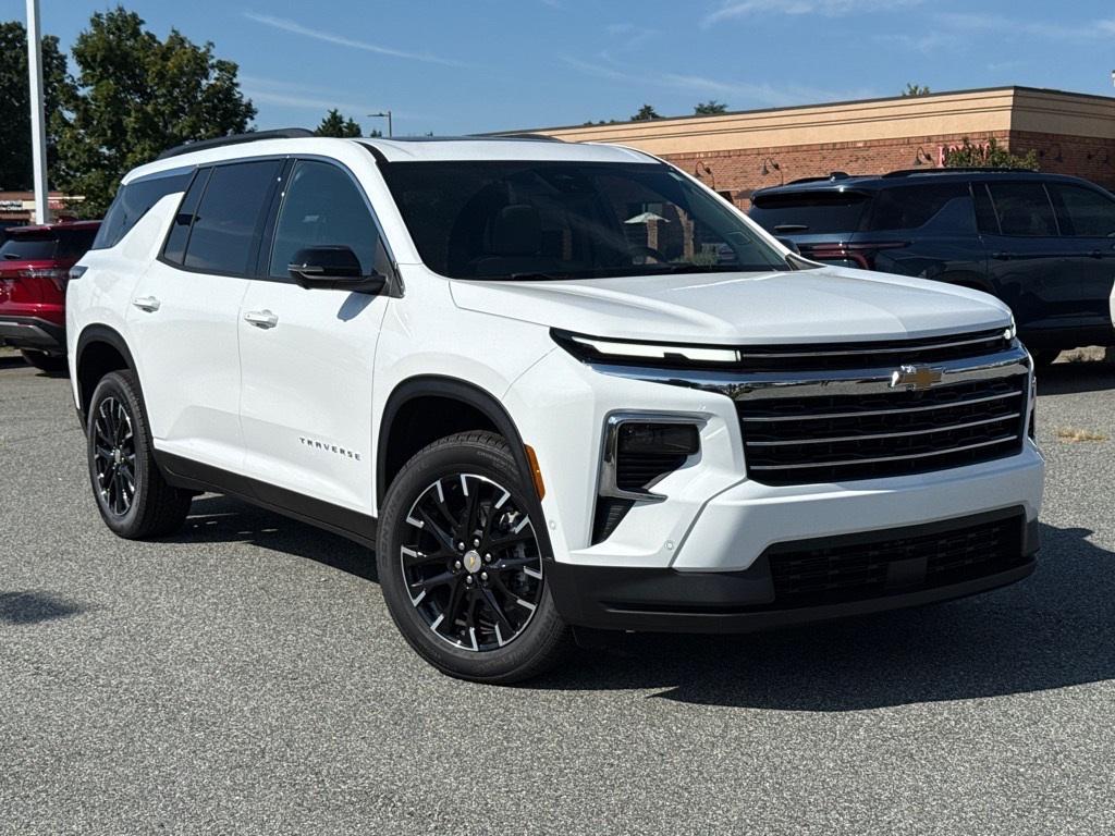 new 2026 Chevrolet Traverse car, priced at $50,395