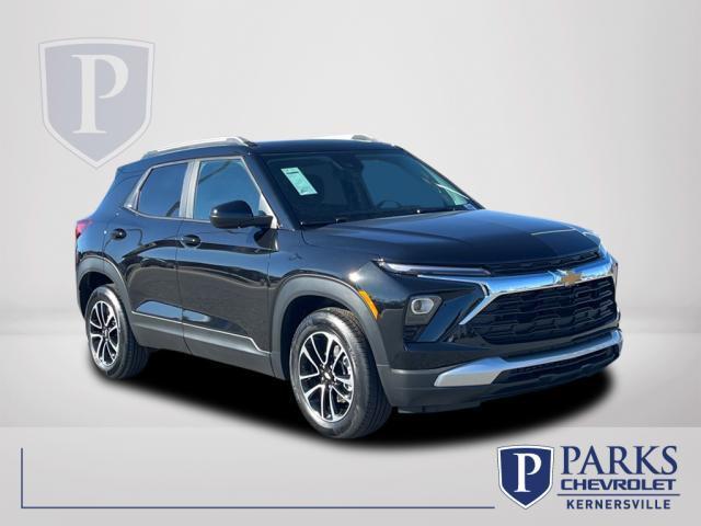 new 2025 Chevrolet TrailBlazer car, priced at $24,675