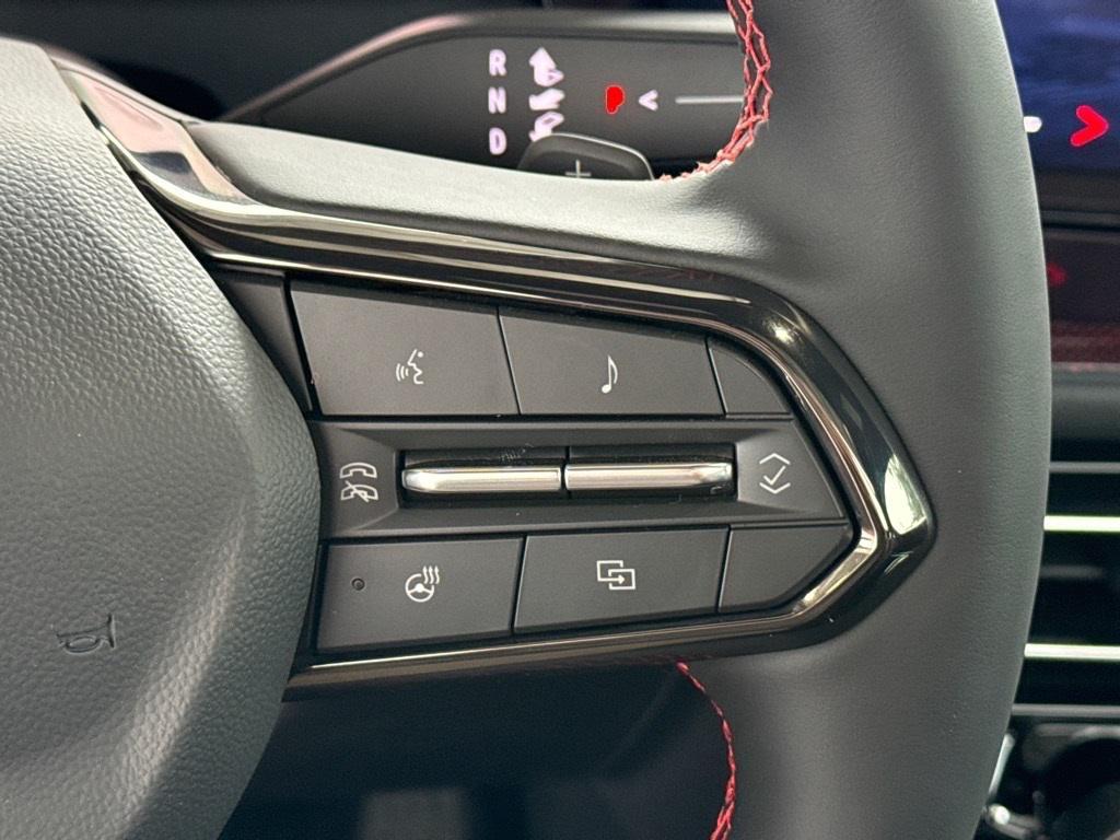 new 2026 Chevrolet Traverse car, priced at $56,040