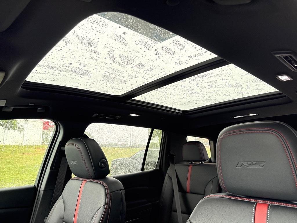 new 2026 Chevrolet Traverse car, priced at $56,040