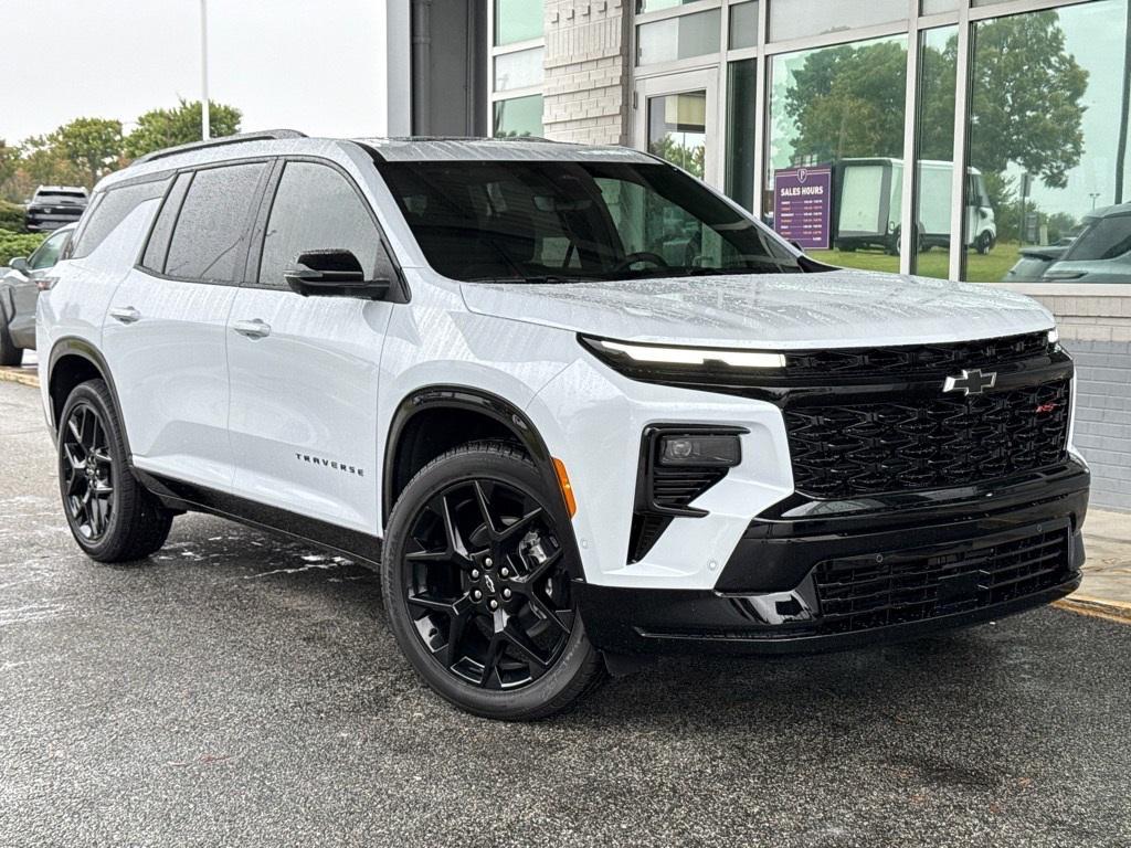 new 2026 Chevrolet Traverse car, priced at $56,040