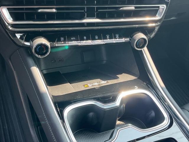 new 2025 Chevrolet Traverse car, priced at $41,445