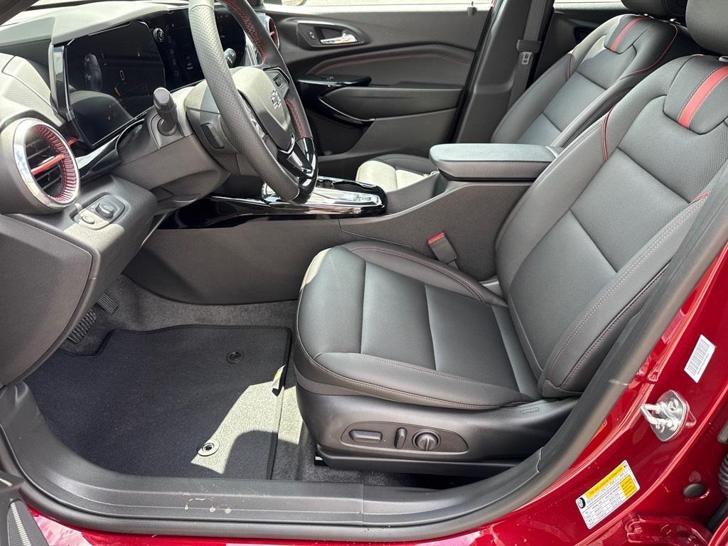 new 2025 Chevrolet Trax car, priced at $25,140
