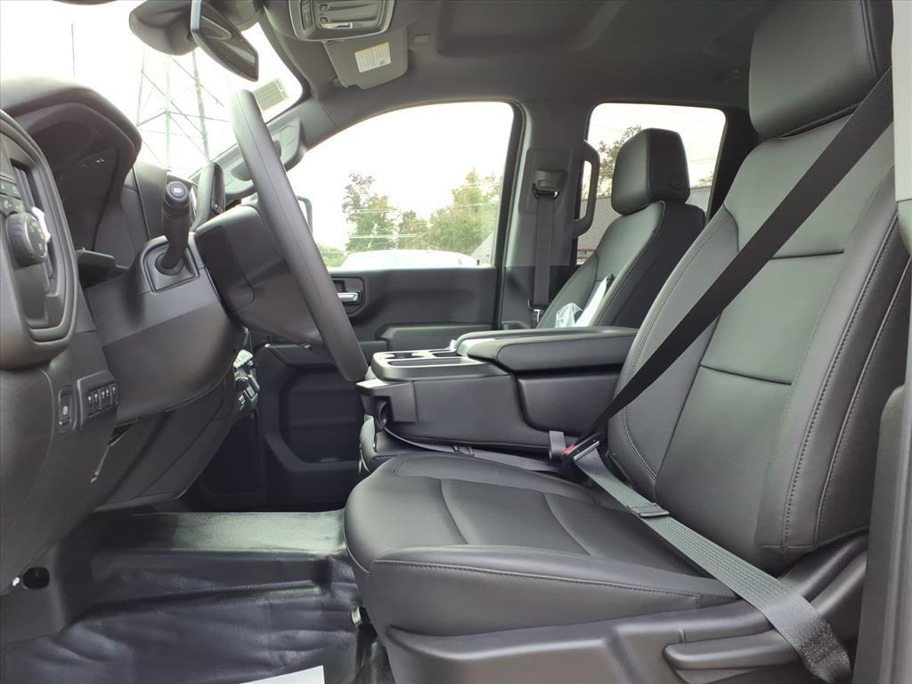 new 2025 Chevrolet Silverado 2500 car, priced at $49,728