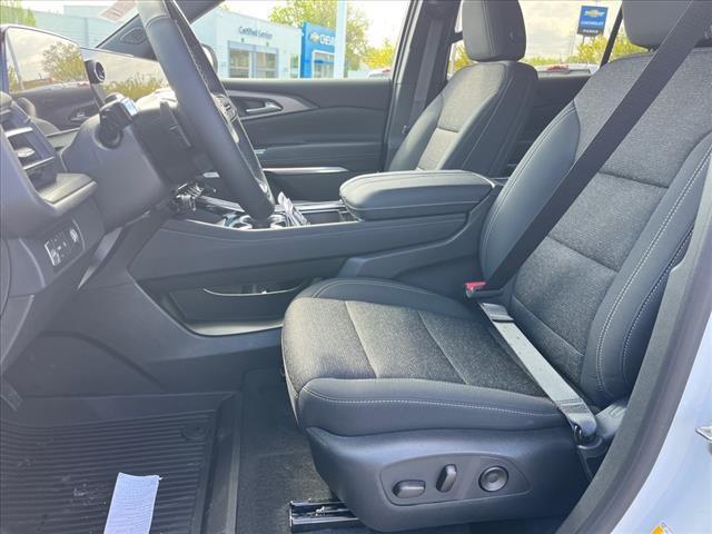 new 2025 Chevrolet Traverse car, priced at $44,280