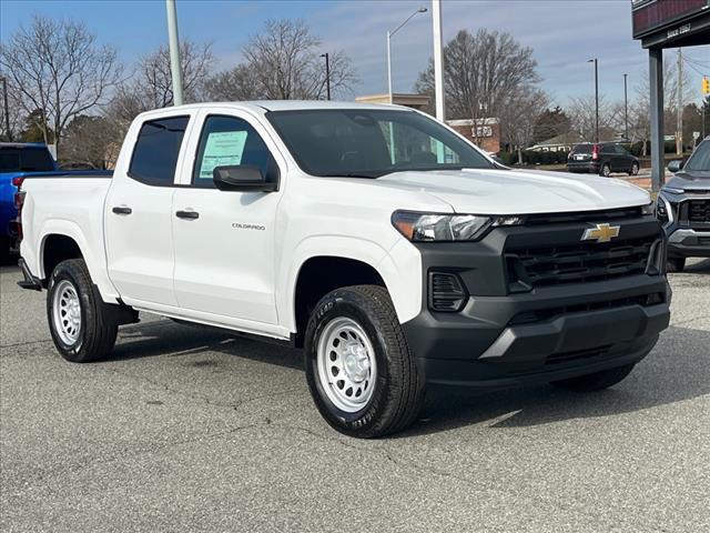 new 2025 Chevrolet Colorado car, priced at $35,135