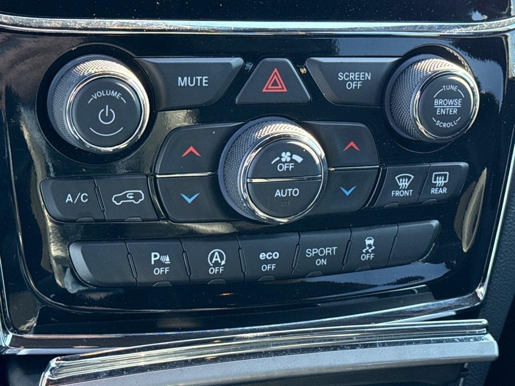 used 2022 Jeep Grand Cherokee car, priced at $24,000