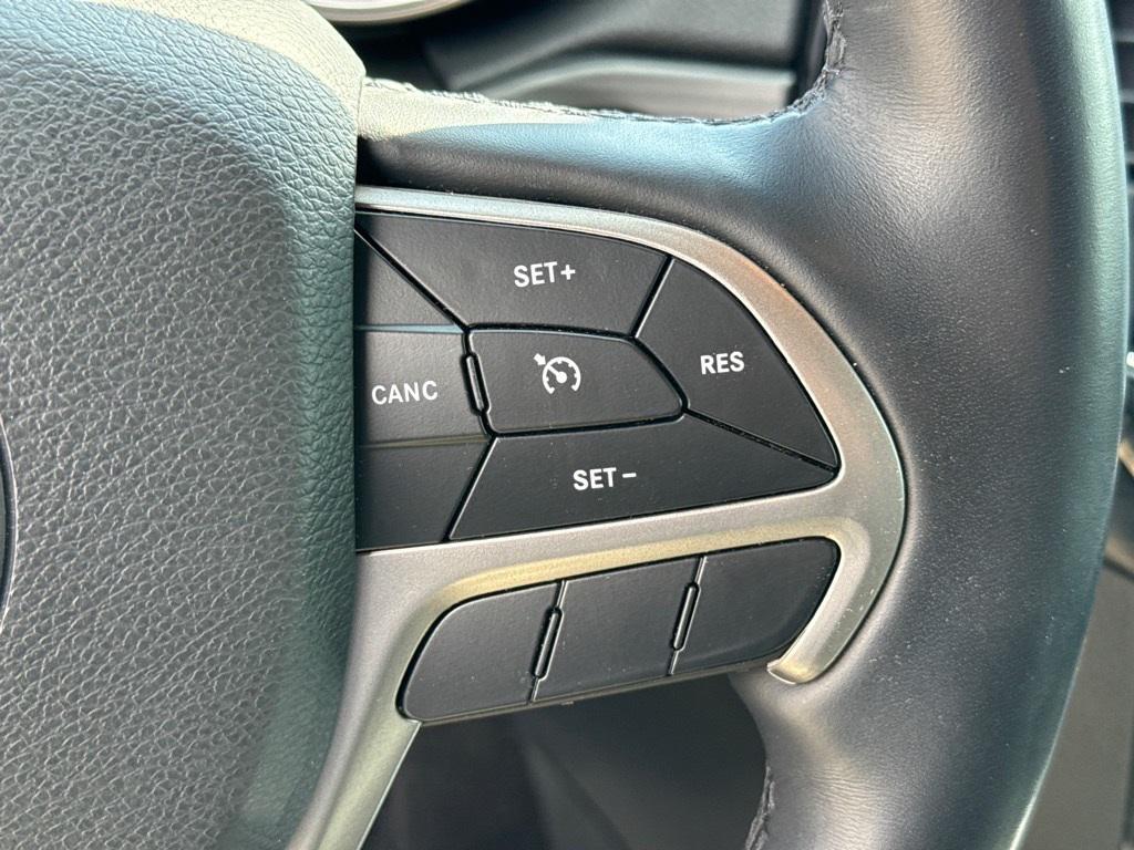used 2022 Jeep Grand Cherokee car, priced at $24,625
