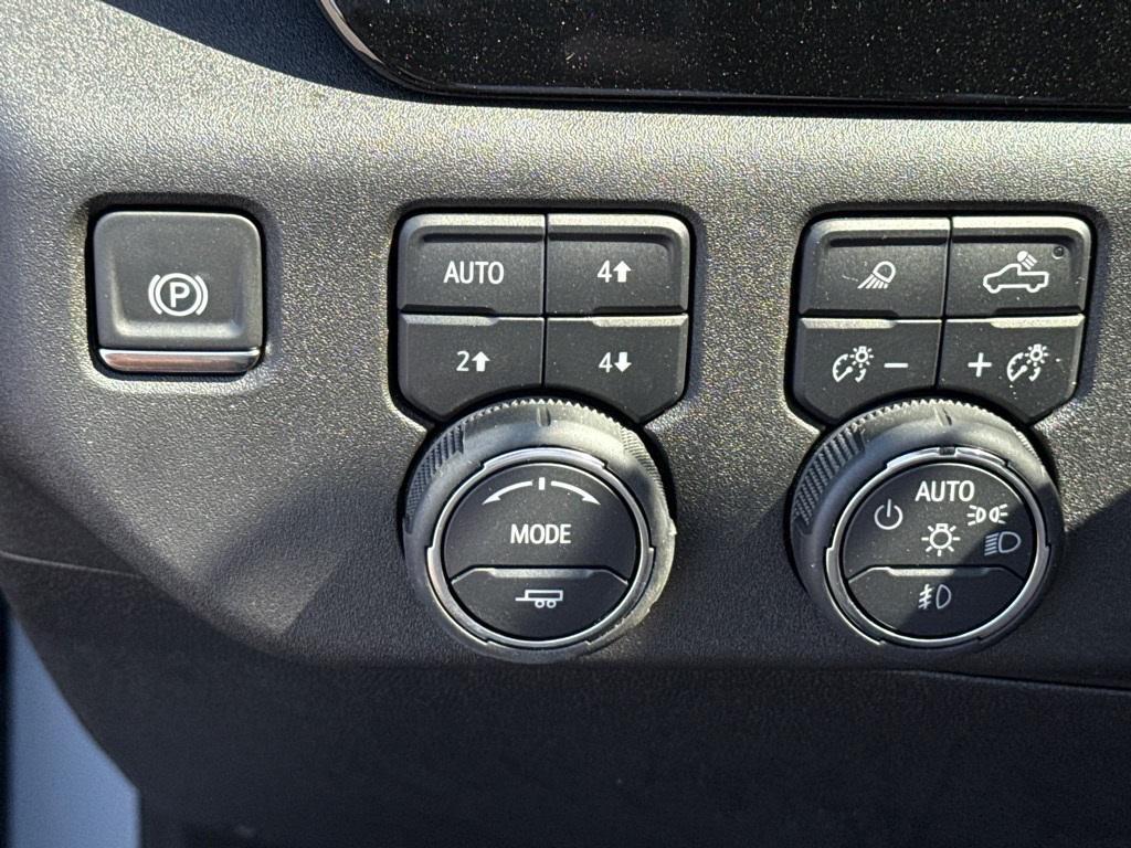 new 2025 Chevrolet Silverado 1500 car, priced at $72,860