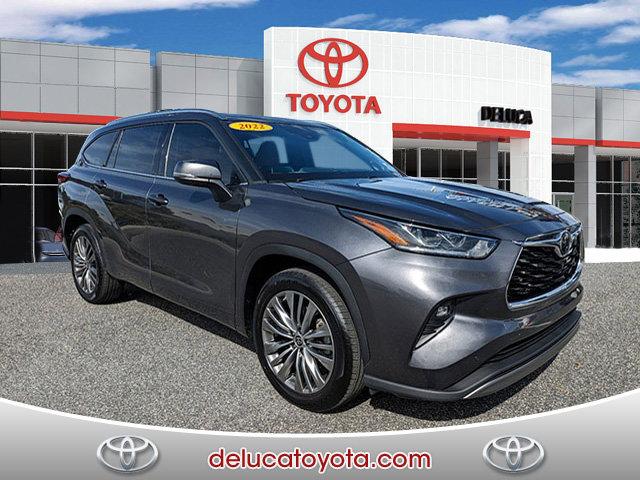 used 2022 Toyota Highlander car, priced at $37,981