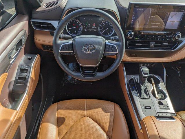 used 2022 Toyota Highlander car, priced at $37,981