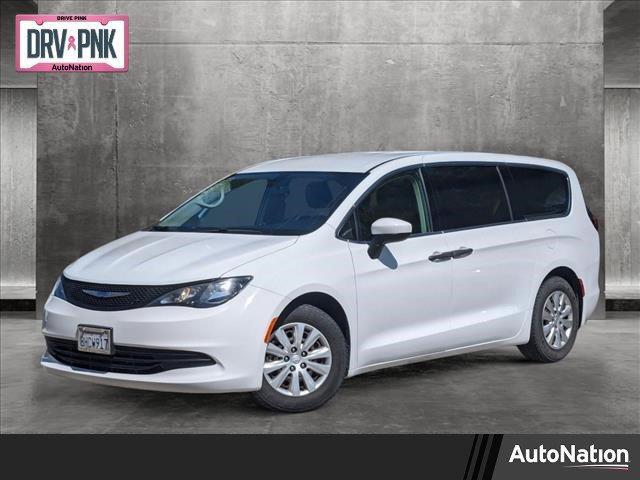 used 2018 Chrysler Pacifica car, priced at $13,977