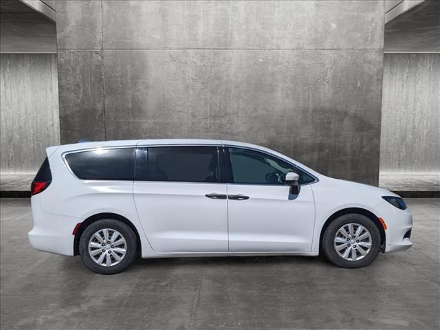 used 2018 Chrysler Pacifica car, priced at $14,955