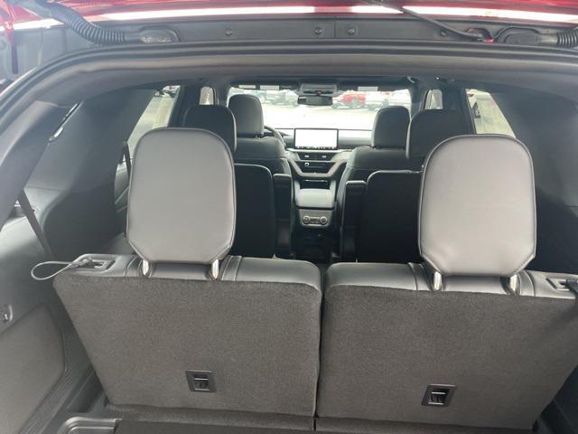 new 2025 Ford Explorer car, priced at $62,404