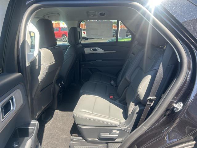 new 2025 Ford Explorer car, priced at $47,959