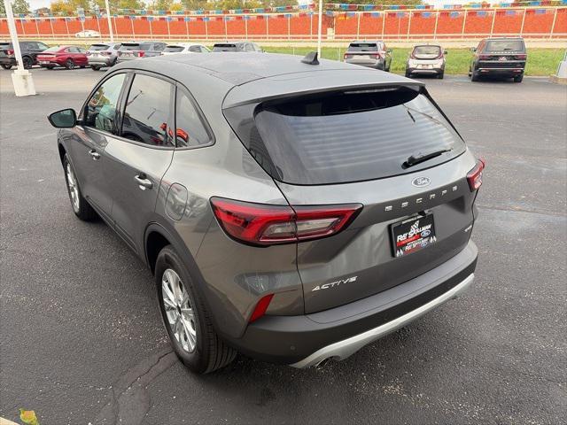 new 2025 Ford Escape car, priced at $33,339