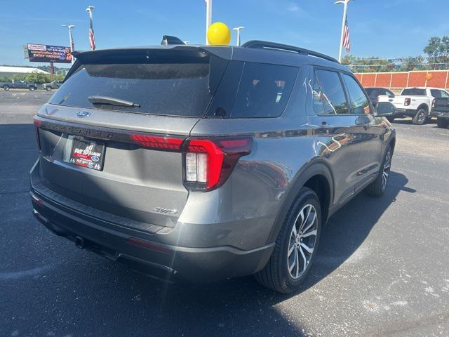 new 2025 Ford Explorer car, priced at $48,014