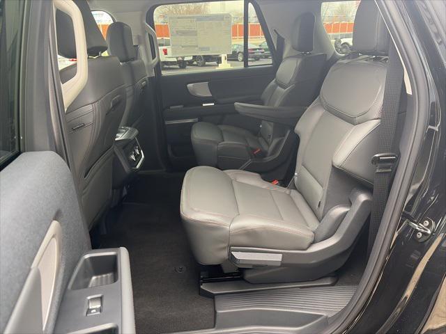 new 2025 Ford Expedition Max car, priced at $76,984