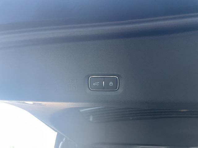 new 2025 Ford Expedition Max car, priced at $75,624