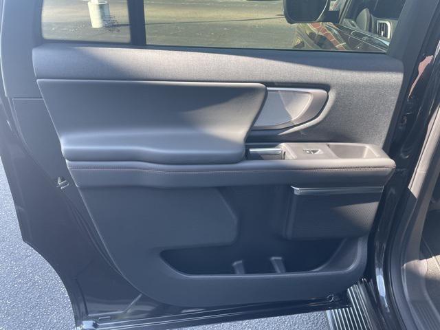 new 2025 Ford Expedition Max car, priced at $75,624