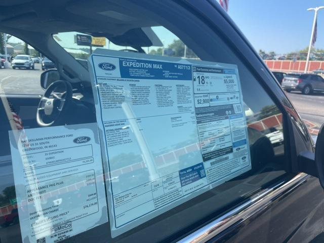 new 2025 Ford Expedition Max car, priced at $75,624