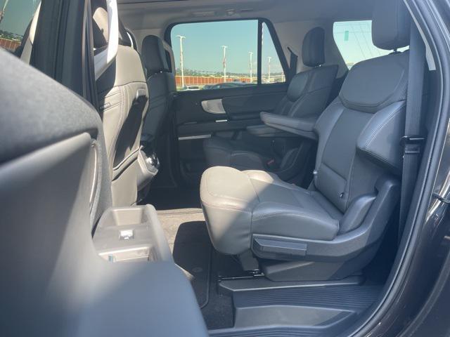 new 2025 Ford Expedition Max car, priced at $75,624