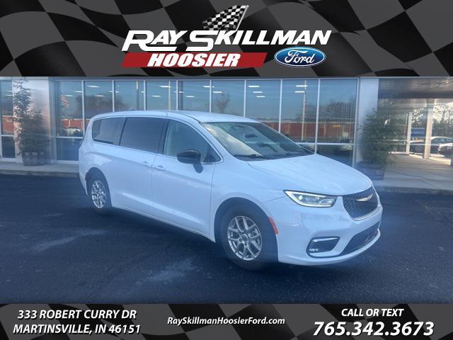 used 2024 Chrysler Pacifica car, priced at $29,990