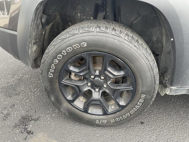 used 2021 Jeep Cherokee car, priced at $24,990