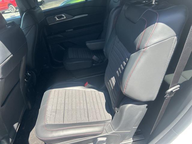 new 2025 Ford Explorer car, priced at $52,969