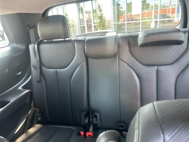 used 2024 Hyundai Palisade car, priced at $32,990