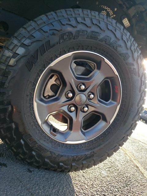 used 2021 Jeep Gladiator car, priced at $36,990