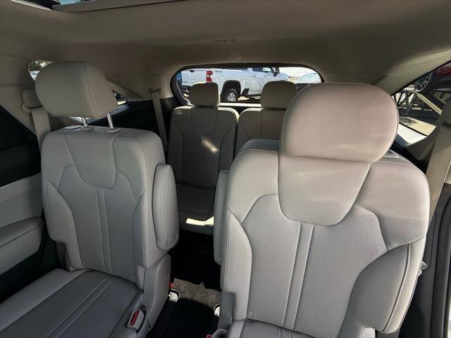 used 2022 Kia Sorento car, priced at $31,849