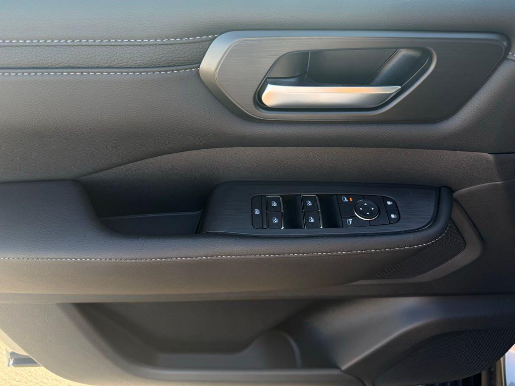 new 2025 Nissan Armada car, priced at $56,246