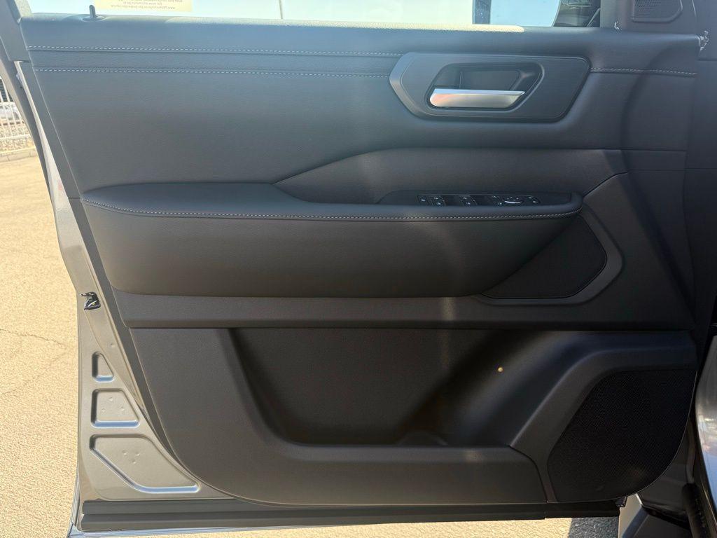 new 2025 Nissan Armada car, priced at $56,246