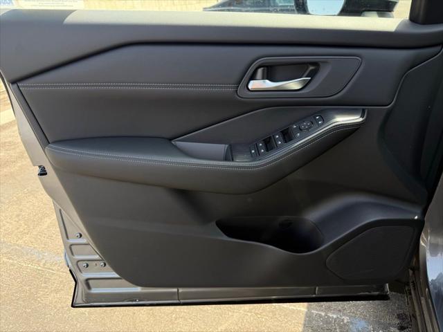 new 2025 Nissan Rogue car, priced at $34,025
