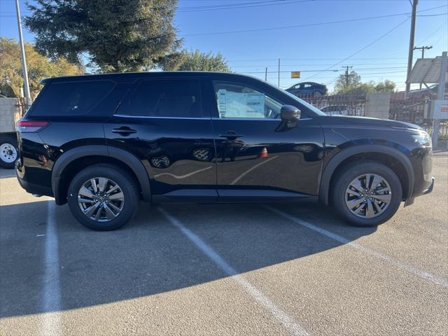 new 2024 Nissan Pathfinder car, priced at $36,580