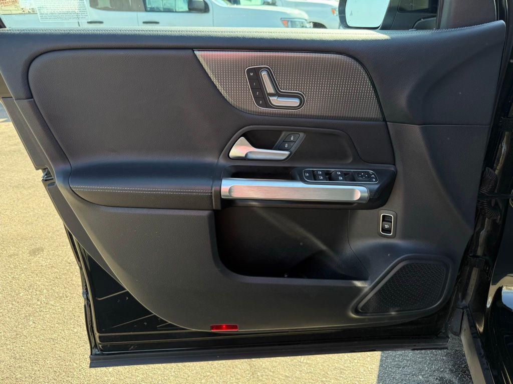 used 2022 Mercedes-Benz GLB 250 car, priced at $30,647