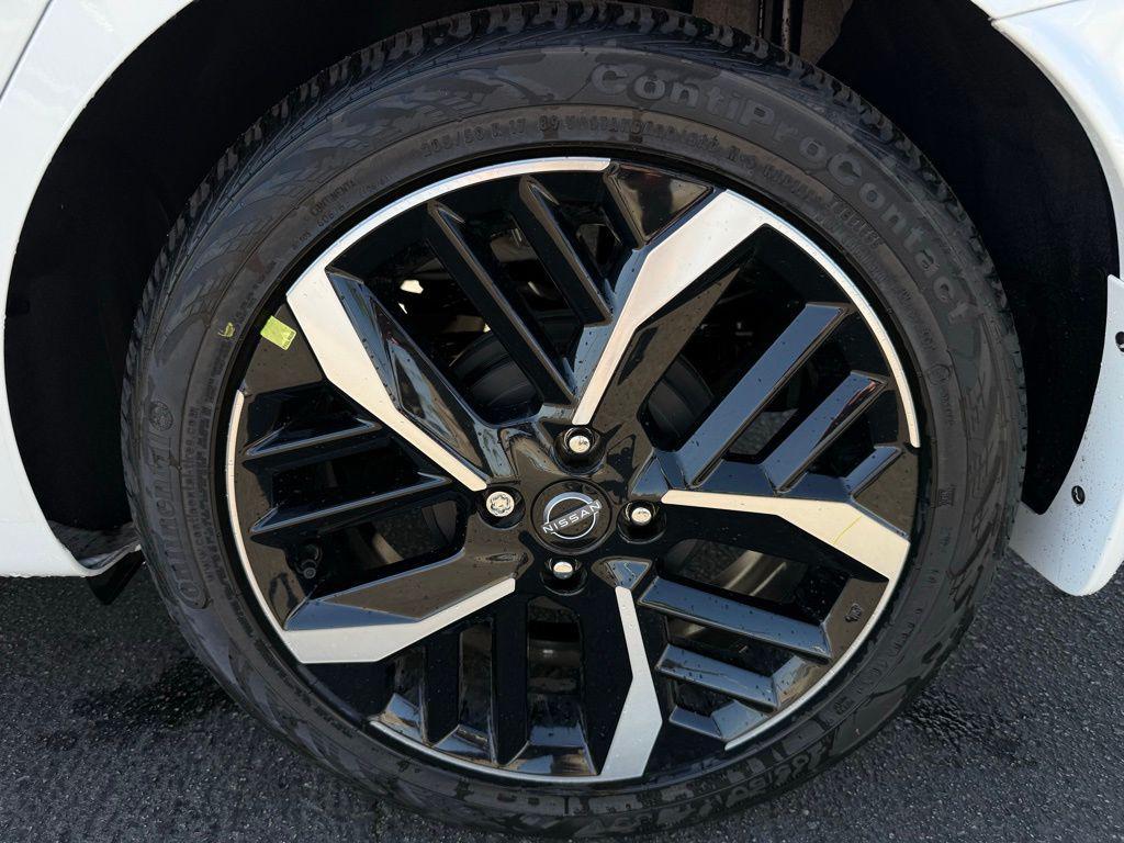 new 2025 Nissan Versa car, priced at $21,888