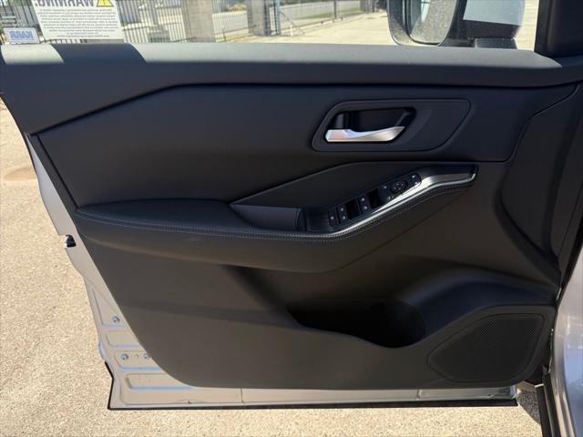 new 2025 Nissan Rogue car, priced at $33,385