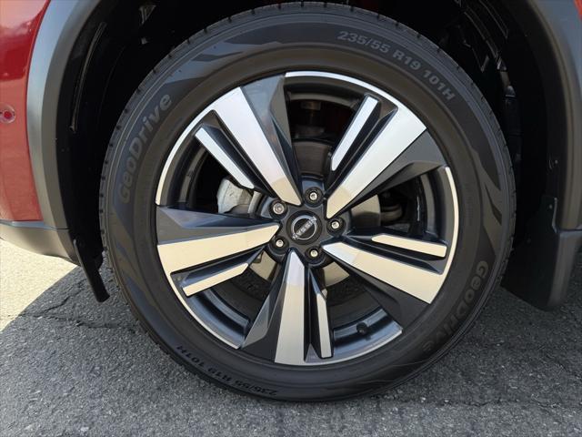 used 2023 Nissan Rogue car, priced at $29,387