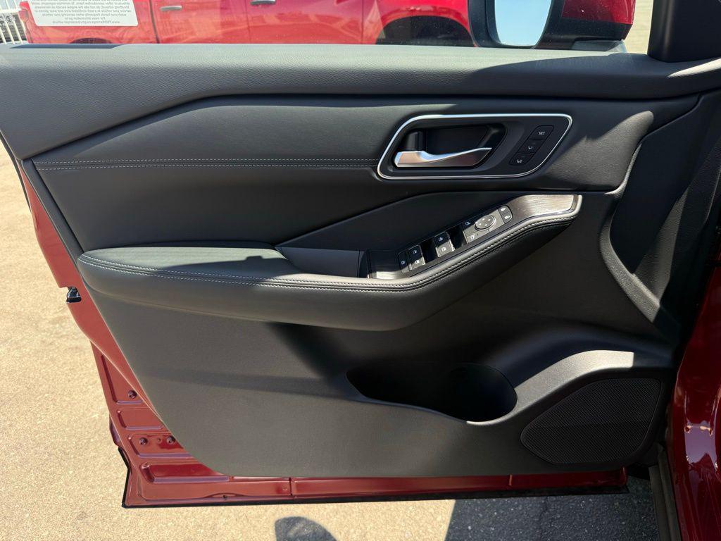 new 2025 Nissan Rogue car, priced at $39,837