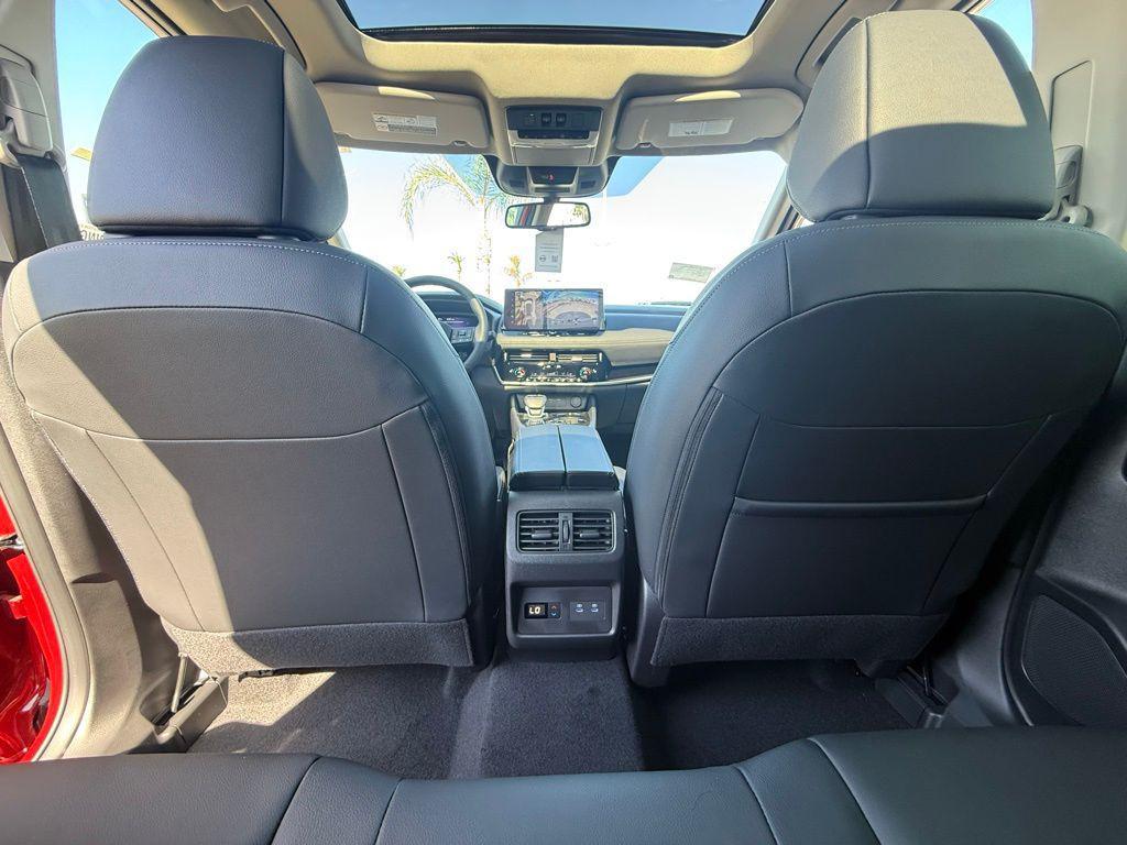 new 2025 Nissan Rogue car, priced at $43,275