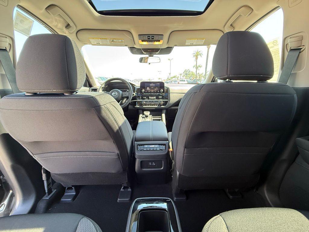new 2025 Nissan Pathfinder car, priced at $35,711