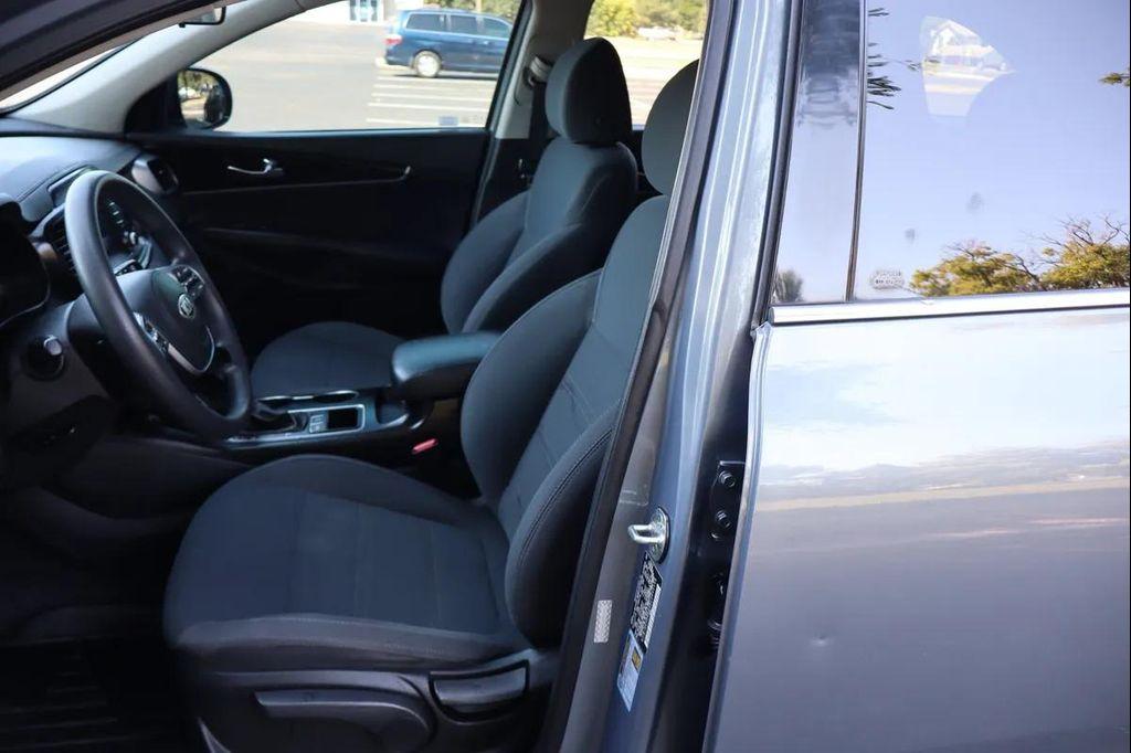 used 2020 Kia Sorento car, priced at $15,999
