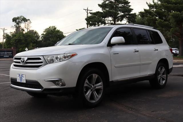 used 2013 Toyota Highlander car, priced at $13,999