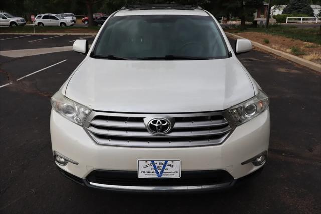 used 2013 Toyota Highlander car, priced at $13,999
