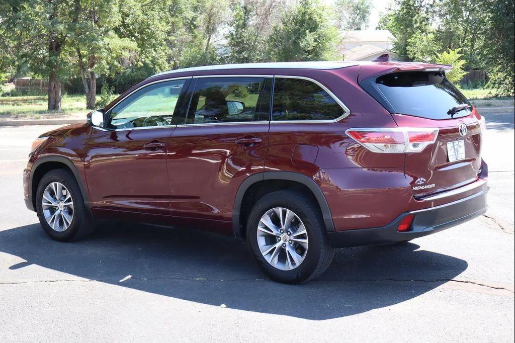 used 2015 Toyota Highlander car, priced at $15,999